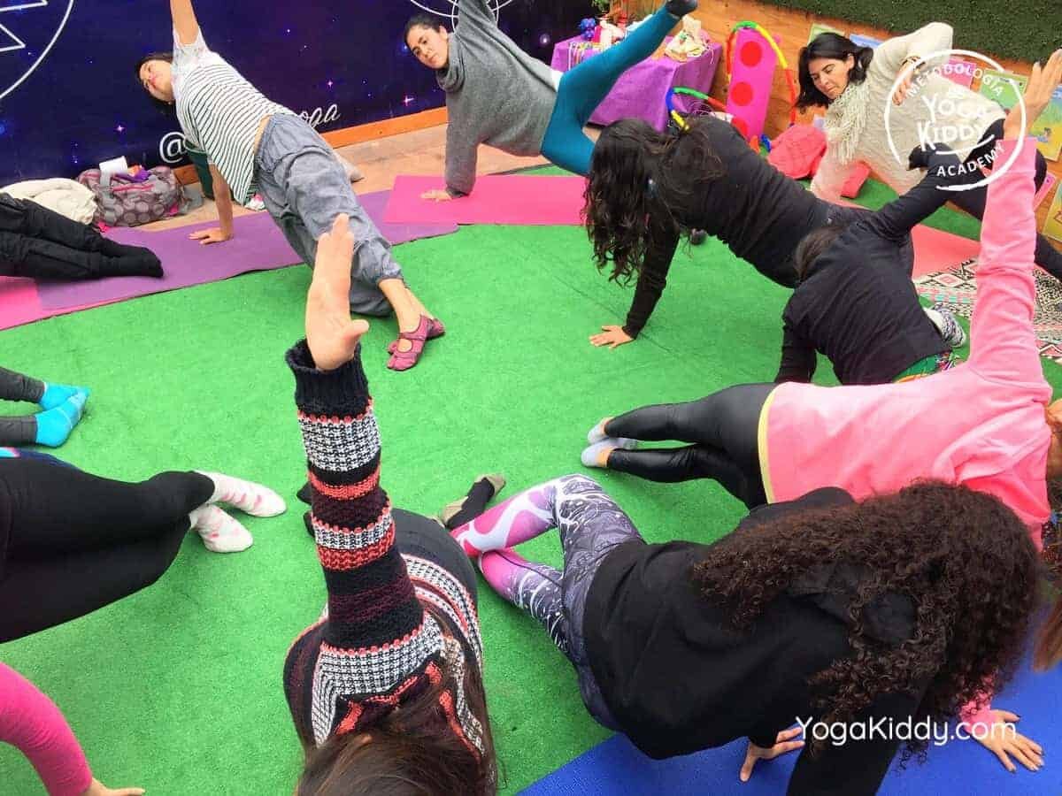 yoga-para-niños-arica-chile-formación-monitor-profesrorado-instructurado-YogaKiddy-0034