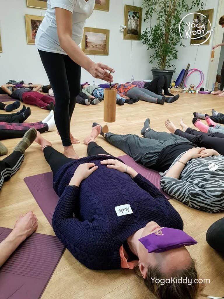 formation-yoga-pour-enfants-moniteur-paris-france-yogakiddy_11-768x1024