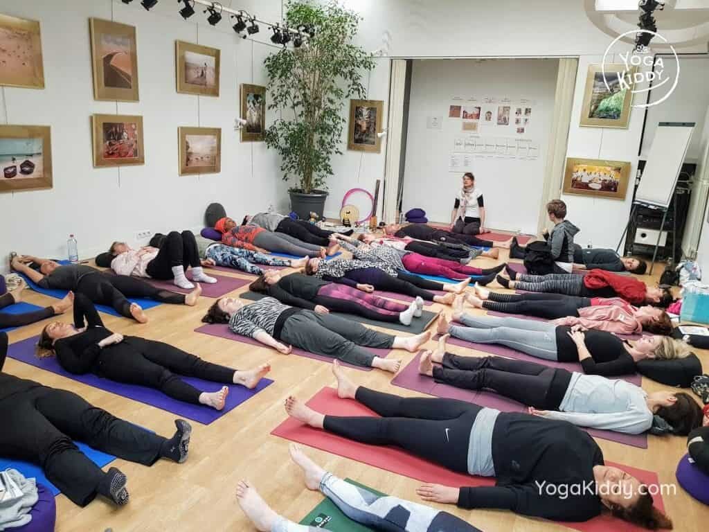 formation-yoga-pour-enfants-moniteur-paris-france-yogakiddy_17-1024x768