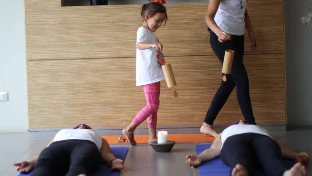 curso-de-yoga-infantil-yoga-para-ninos-en-linea-yogakiddy-23-1-1024x580