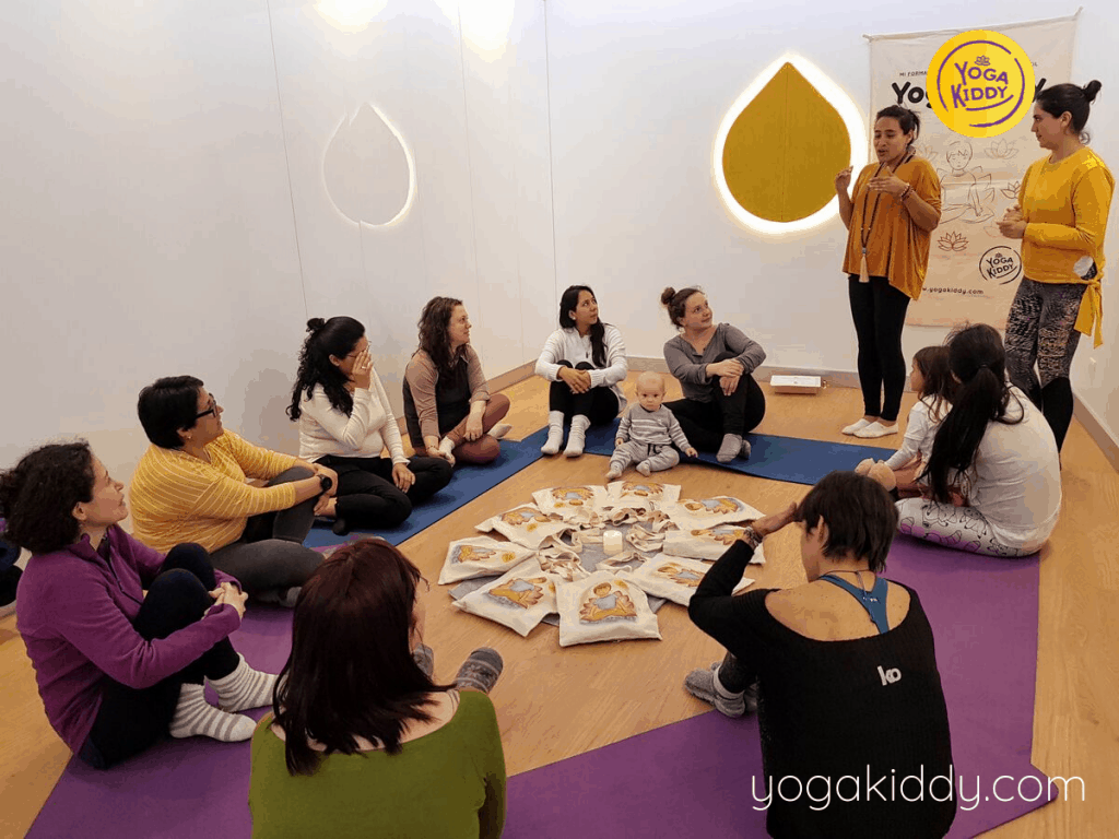 Yoga-para-niños-Lima-Perú-Formación-Internacional-de-Monitor-de-Yoga-Infantil-16-1-1024x768