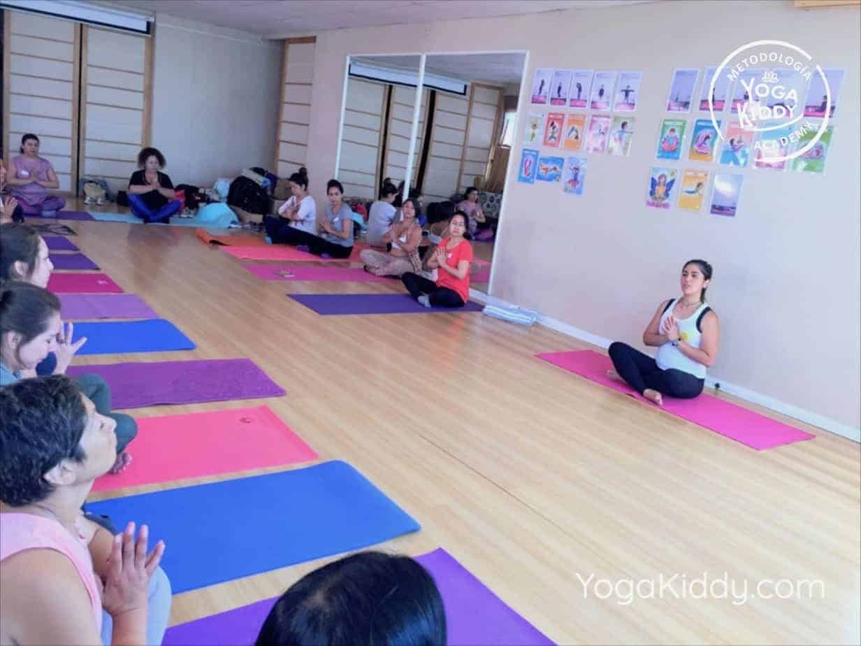 yoga-para-niños-antofagasta-chile-formacion-monitor-yogakiddy-4