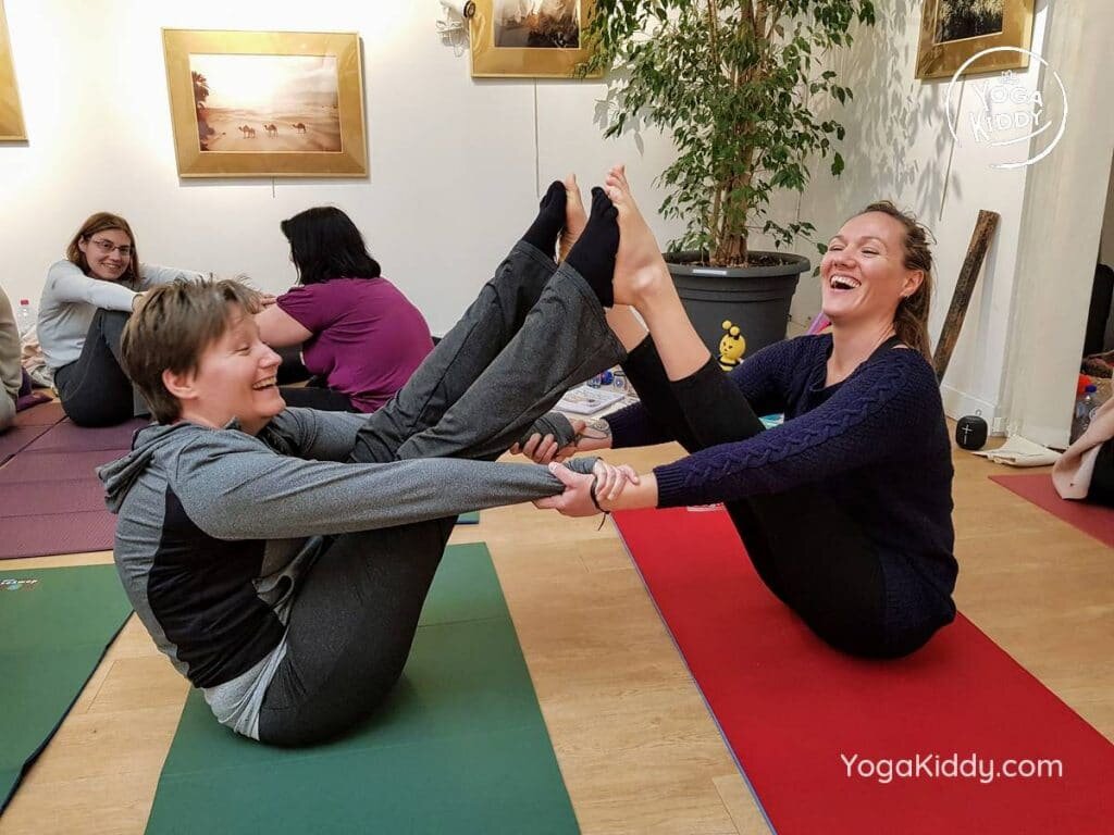 formation-yoga-pour-enfants-moniteur-paris-france-yogakiddy_5-1024x768