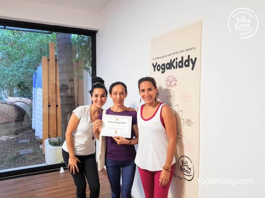 Formación-de-Yoga-para-Niños-en-Guadalajara-México-YogaKiddy-0163-1024x768