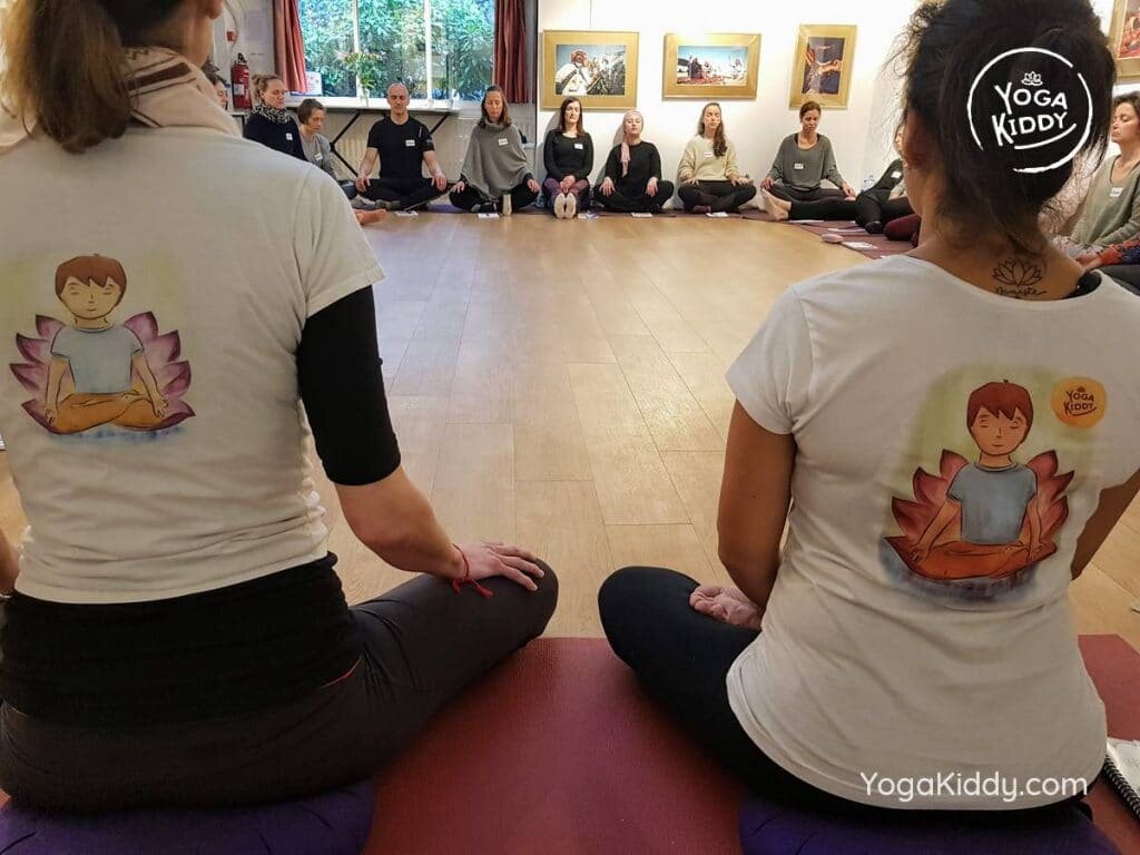 formation-yoga-pour-enfants-moniteur-paris-france-yogakiddy_20-1024x768