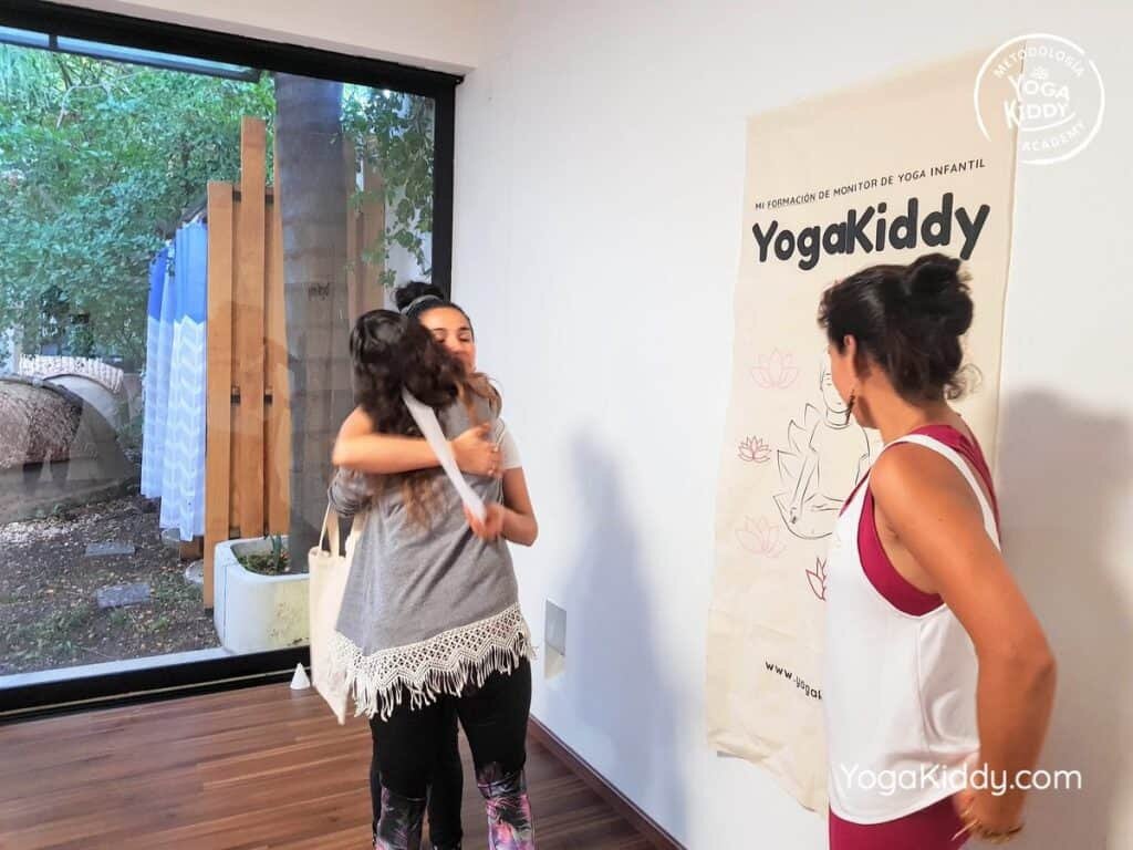 Formación-de-Yoga-para-Niños-en-Guadalajara-México-YogaKiddy-0154-1024x768