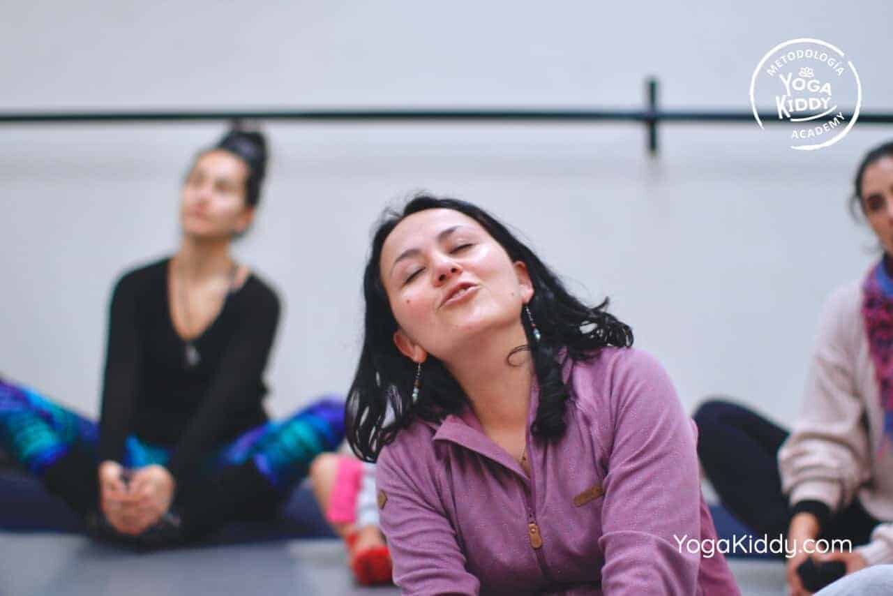 yoga-para-niños-formación-monitor-yoga-infantil-YogaKiddy-viña-del-mar-chile0076