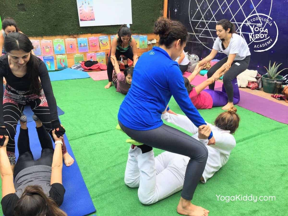 yoga-para-niños-arica-chile-formación-monitor-profesrorado-instructurado-YogaKiddy-0019